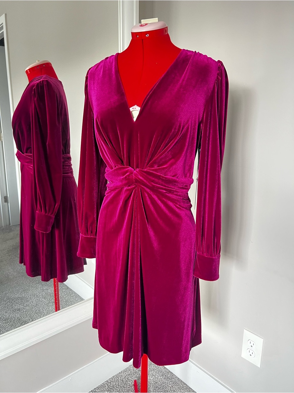 Vince Camuto Fuchsia Velvet Twist-Waist Long Sleeve Dress